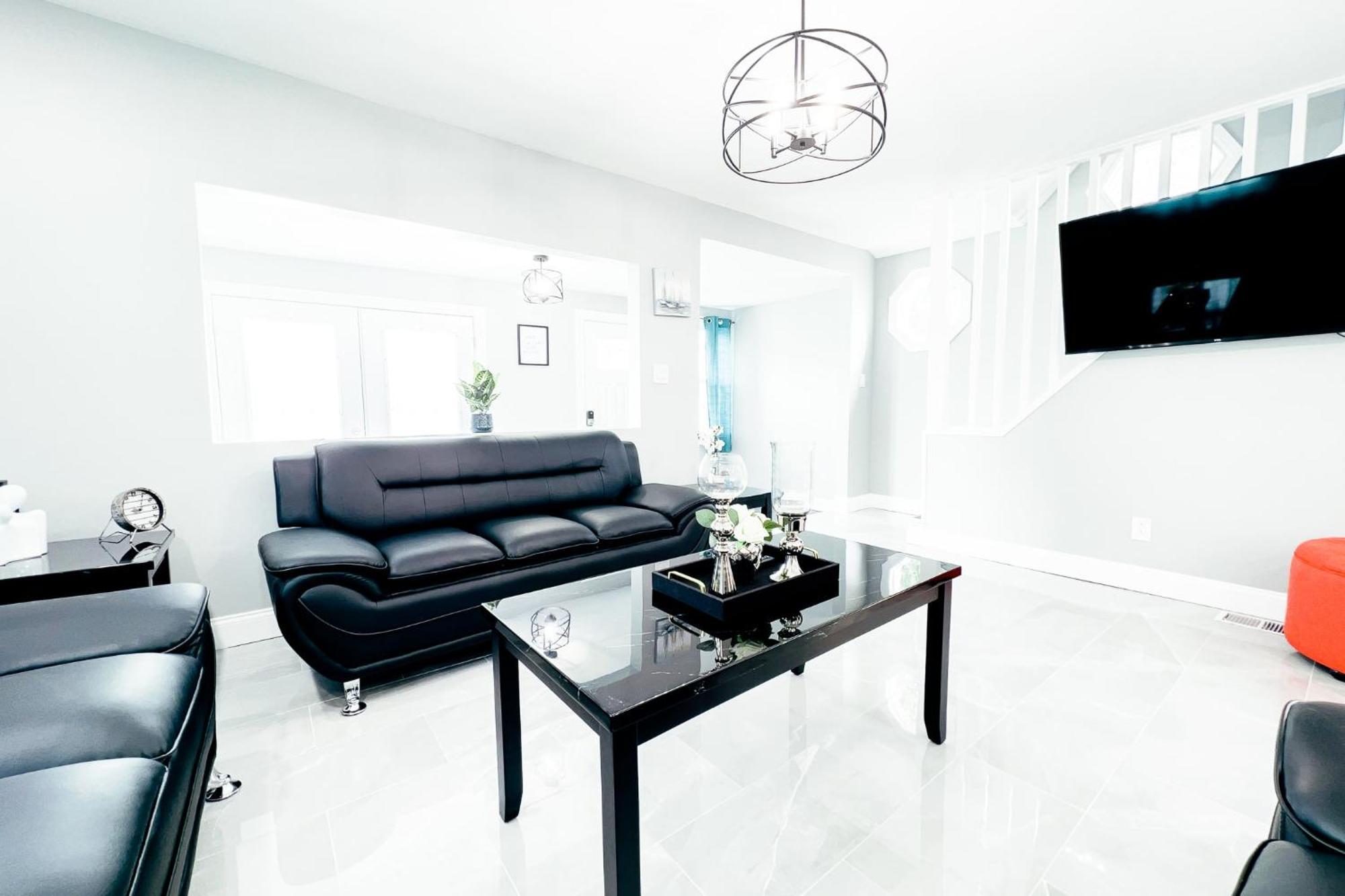 2 Homes, 1 Stay-7Br Niagara Falls Compound מראה חיצוני תמונה